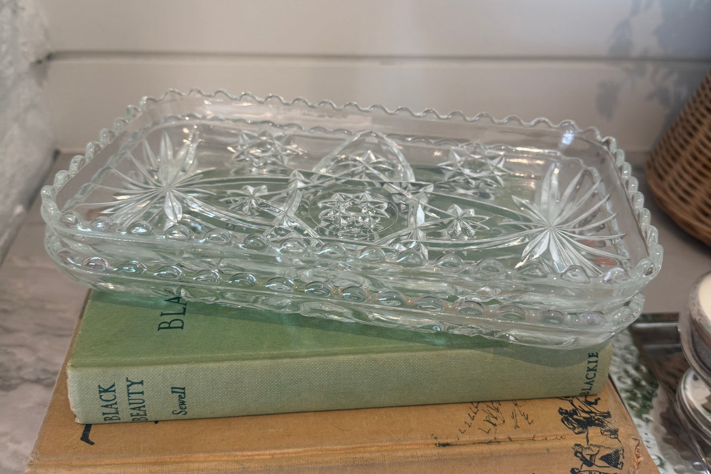 crystal display trays