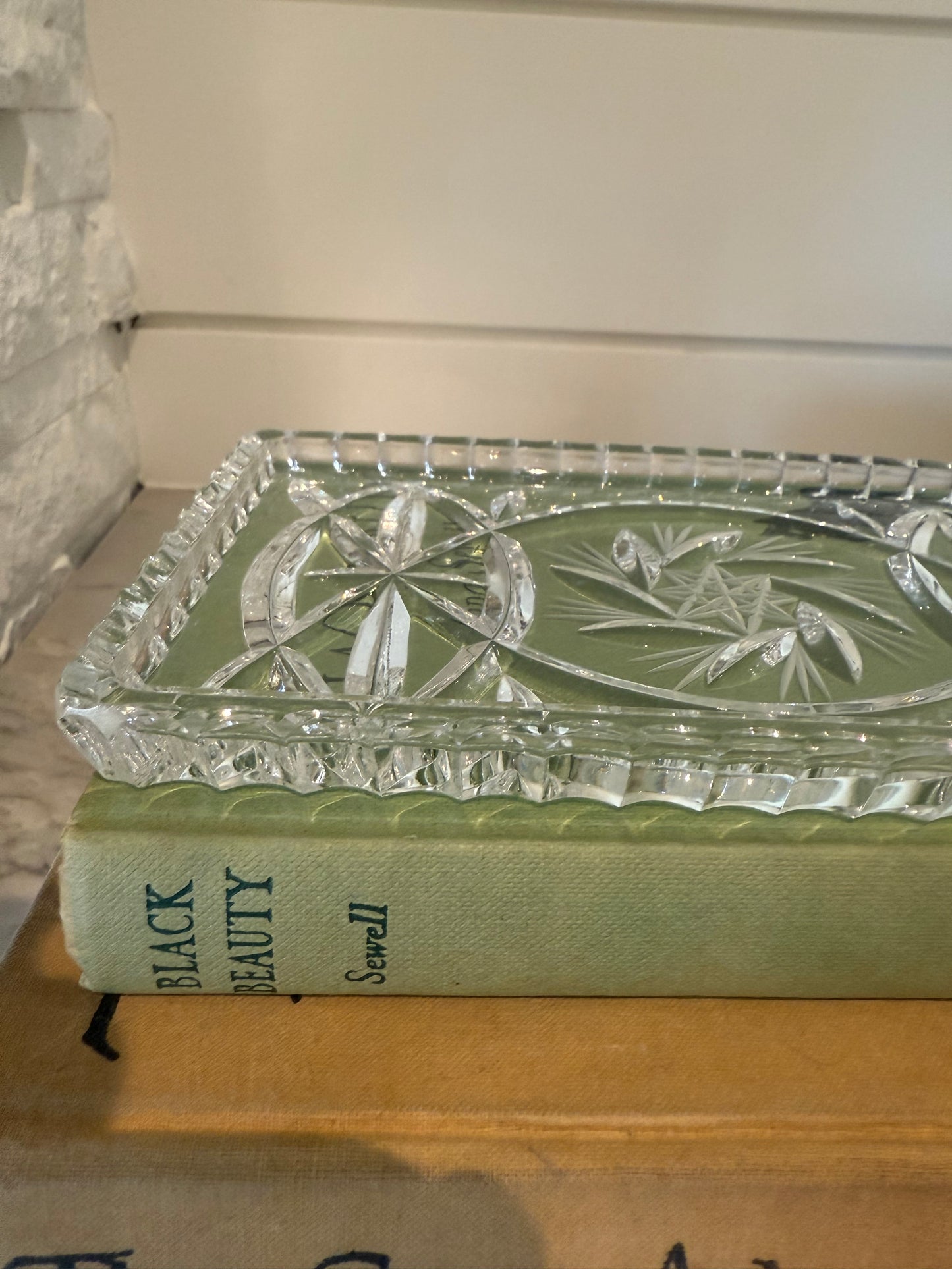 crystal display trays