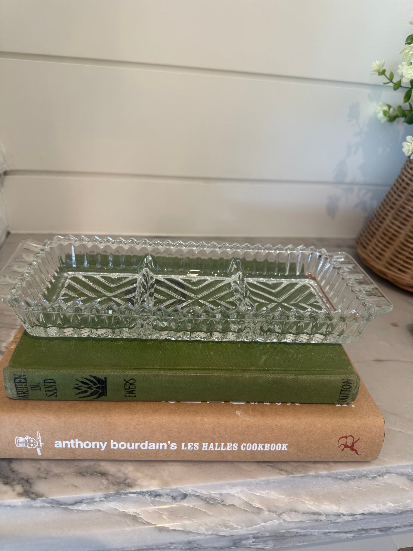 crystal display trays