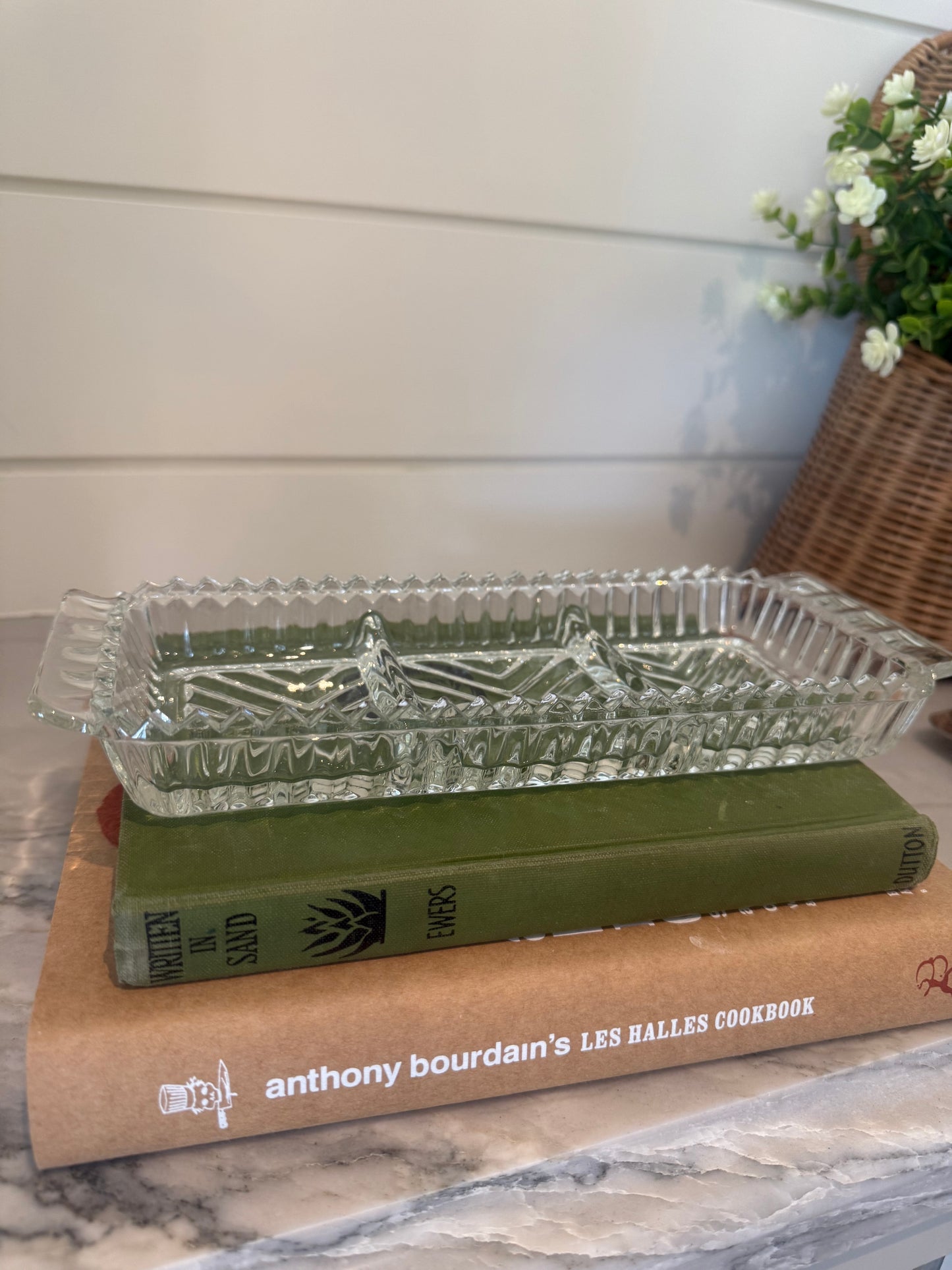 crystal display trays