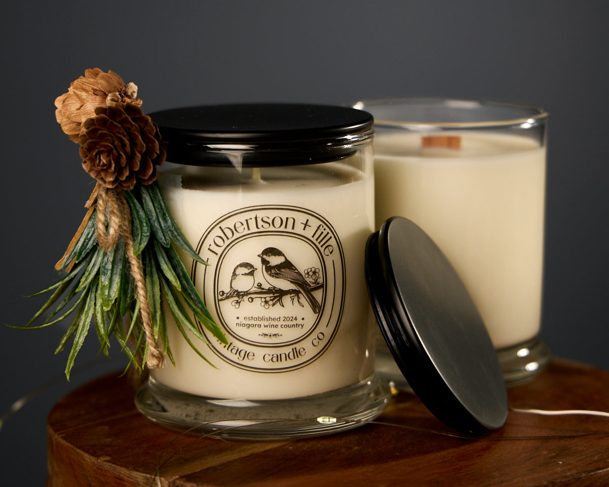 Cocoon soy scented candle with wooden wick
