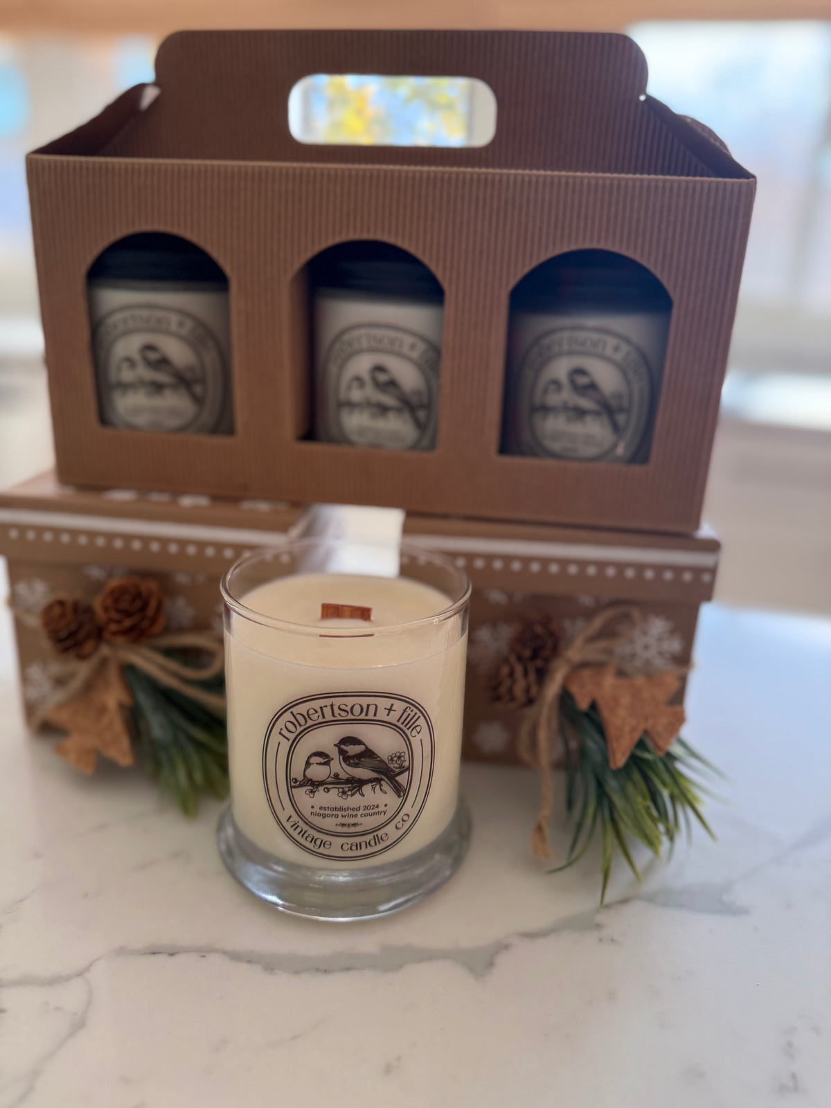 Cocoon soy scented candle with wooden wick
